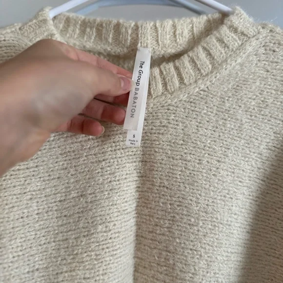 Babaton by Aritzia Cropped Sweater - Picture 4 of 4